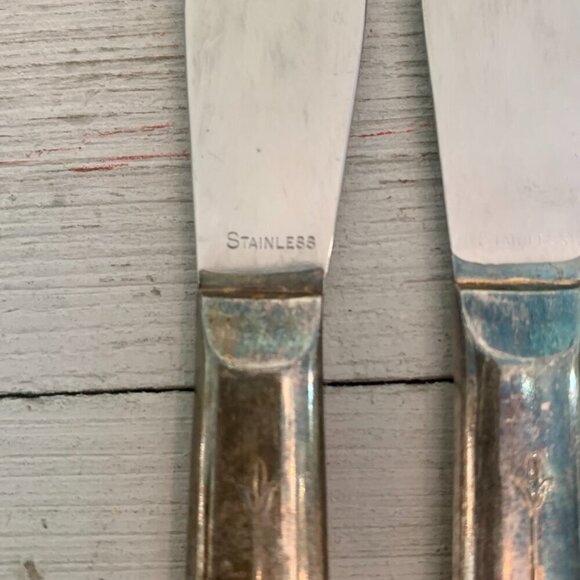 4 Meriden Silverplate Delight Knives Dinner Knife Floral Vintage 50s HTF Set 8.5 - Picture 3 of 10